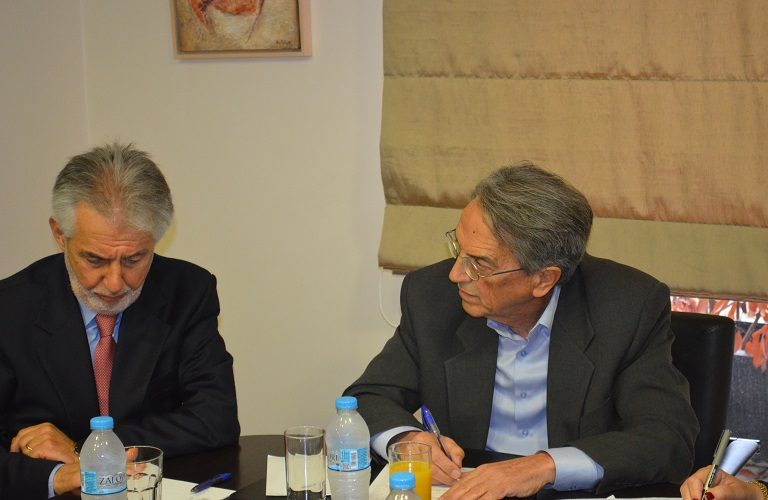  Ο πρόεδρος της Διεπαγγελματικής κ. Γιώργος Ντούτσιας και ο γενικός γραμματέας του υπουργείου κ. Αντώνογλου.